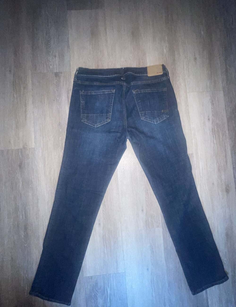 Aero Slim Dark Wash Jeans Size 32x32